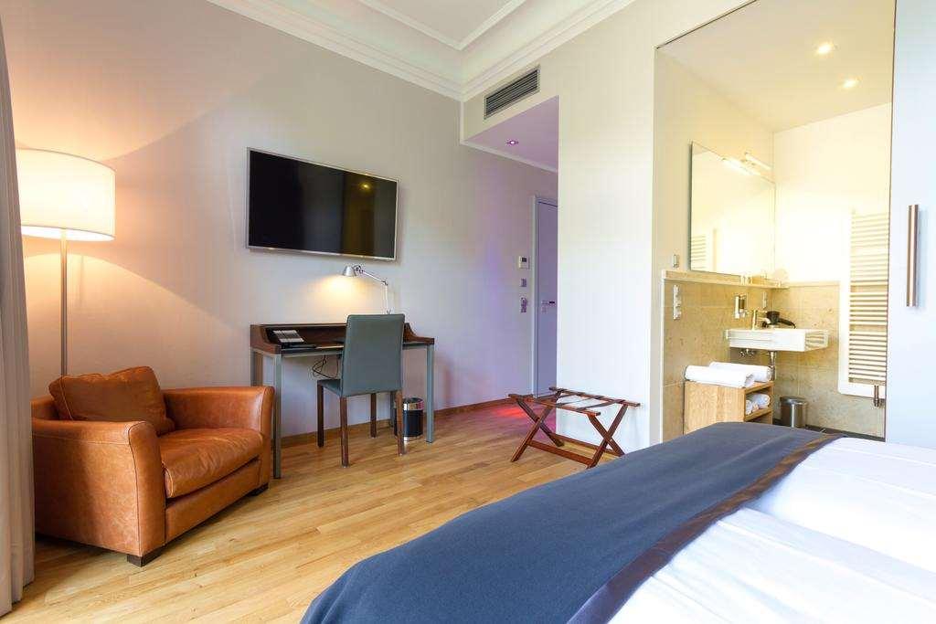 Qube Hotel Bahnstadt Heidelberg Phòng bức ảnh
