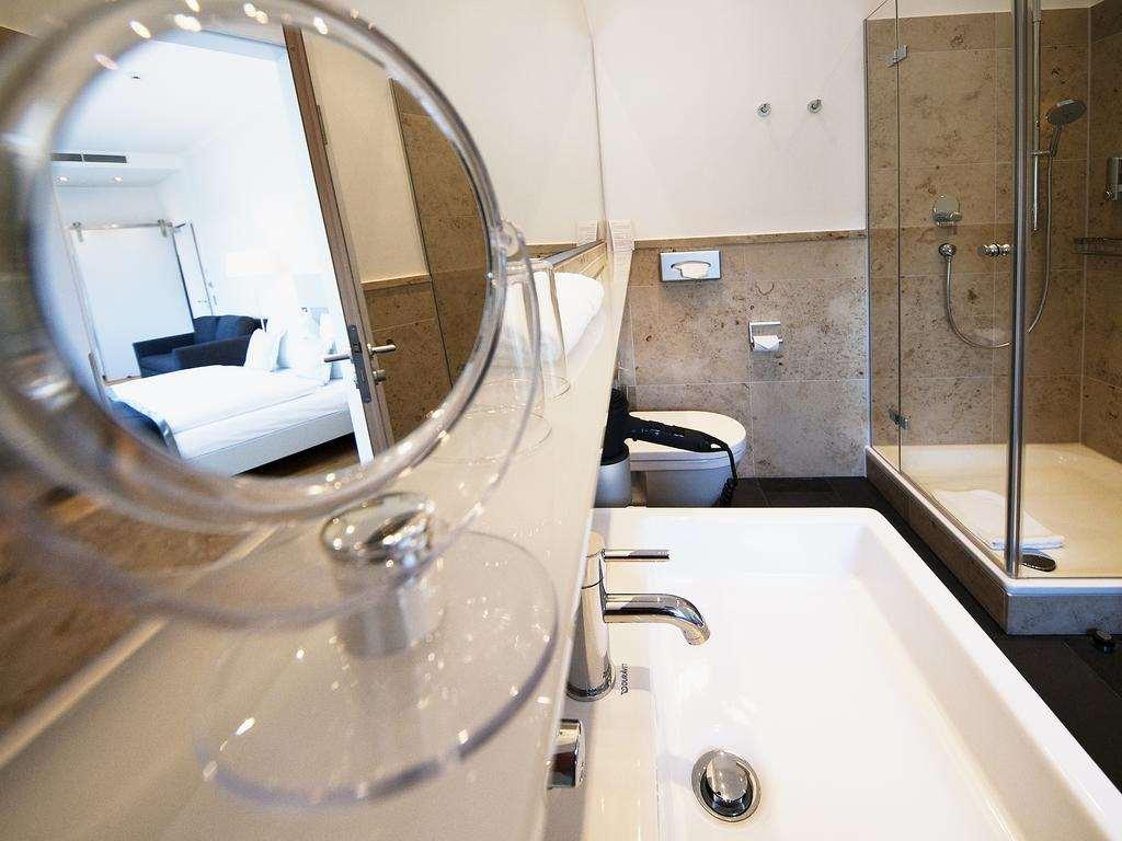 Qube Hotel Bahnstadt Heidelberg Phòng bức ảnh