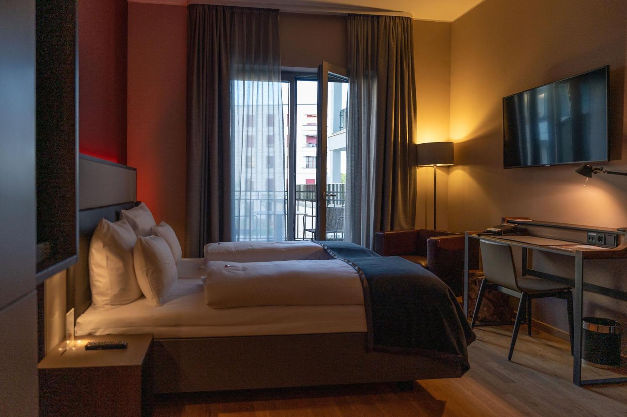 Qube Hotel Bahnstadt Heidelberg Ngoại thất bức ảnh