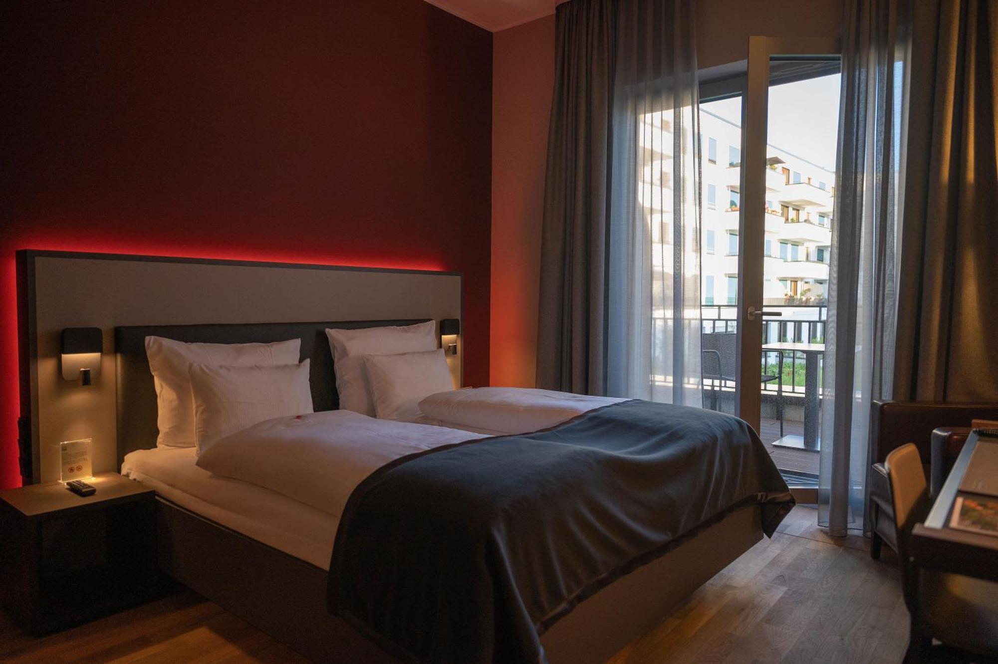 Qube Hotel Bahnstadt Heidelberg Ngoại thất bức ảnh