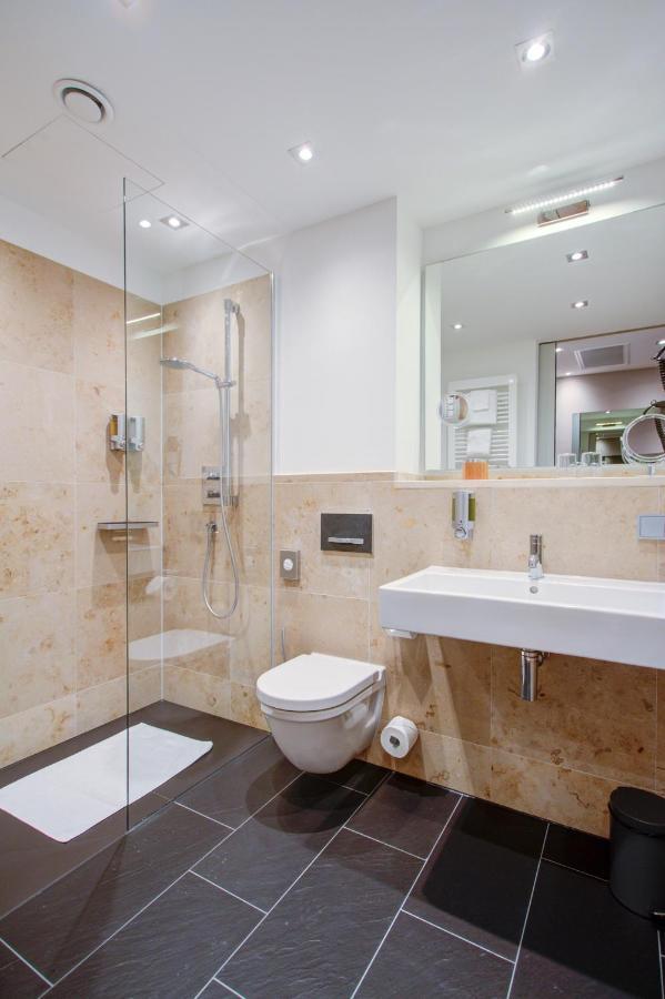 Qube Hotel Bahnstadt Heidelberg Ngoại thất bức ảnh